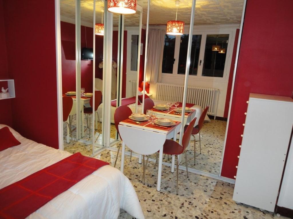 Studio Framboise Proche Paris Et Disneyland Gagny Exterior foto